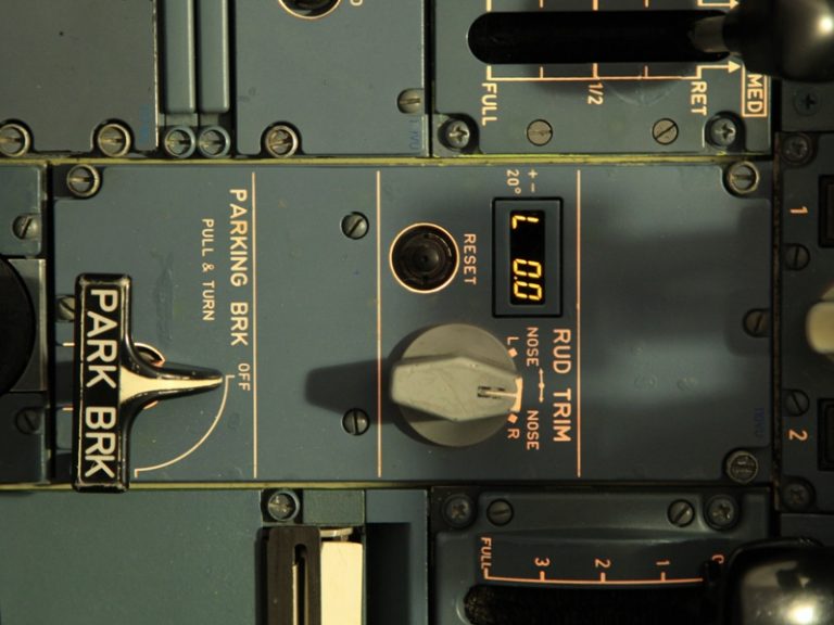 110VU RUD TRIM, PARK BRK panel – SIMon A320